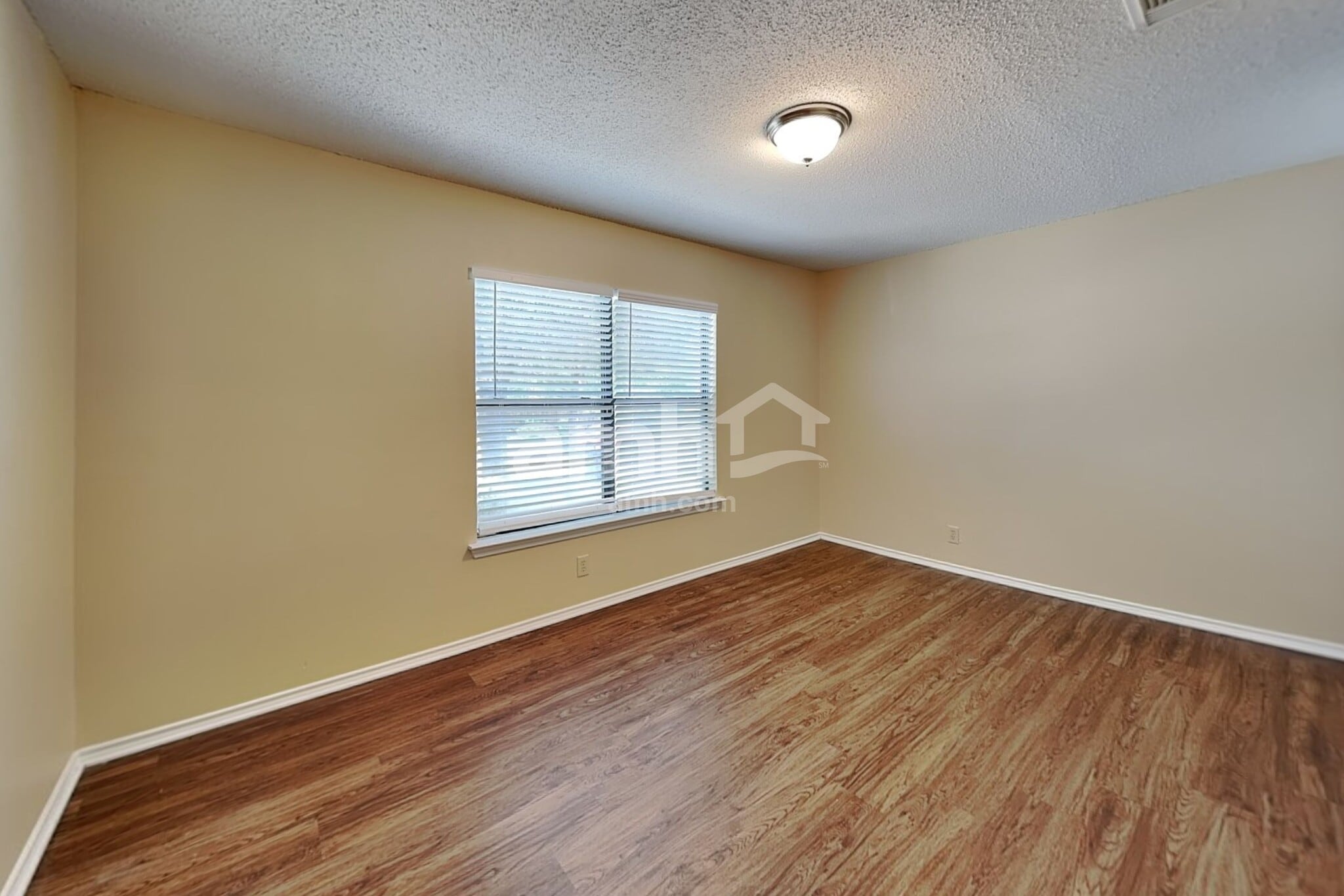 Building Photo - 7206 Knights Haven