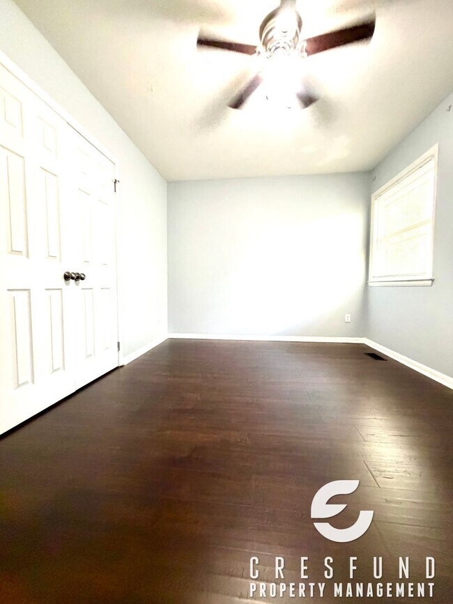 Building Photo - Charming 3 Bedroom 2 Bath Open Concept (Pet Friendly)