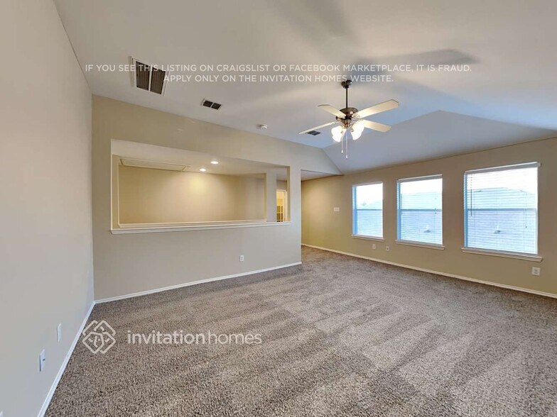 Building Photo - 1301 Spanish Moss Dr