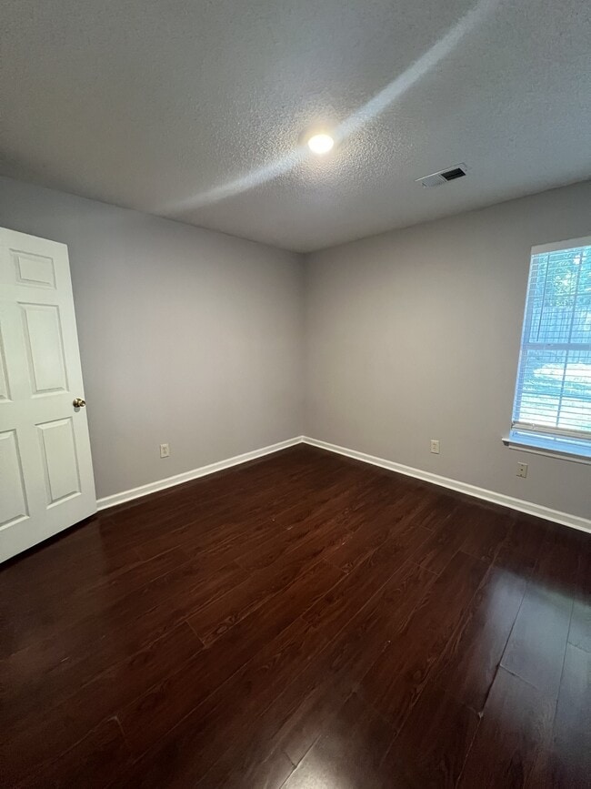 Building Photo - 9274 Charly Hill Ln