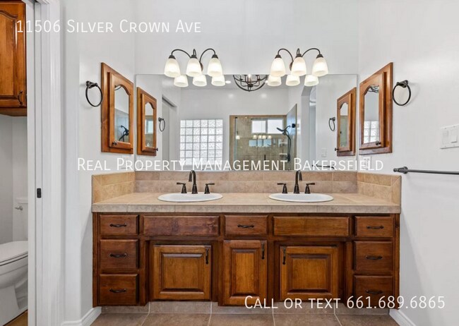 Building Photo - 11506 Silver Crown Ave