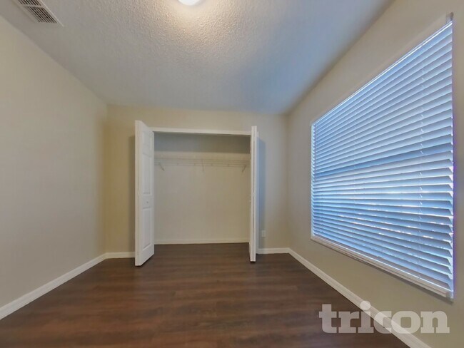 Building Photo - 15115 Margaux Dr