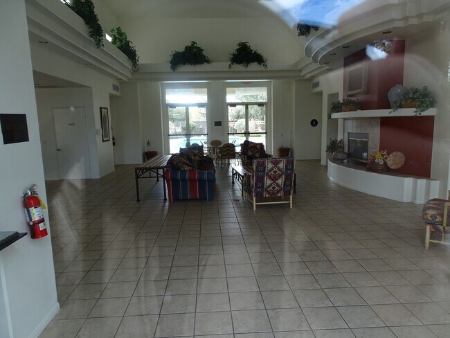 Building Photo - Beautiful Summerlin 1 Bed Condo