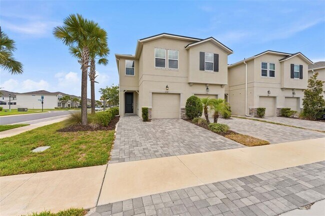 Building Photo - 2587 Everglade Way