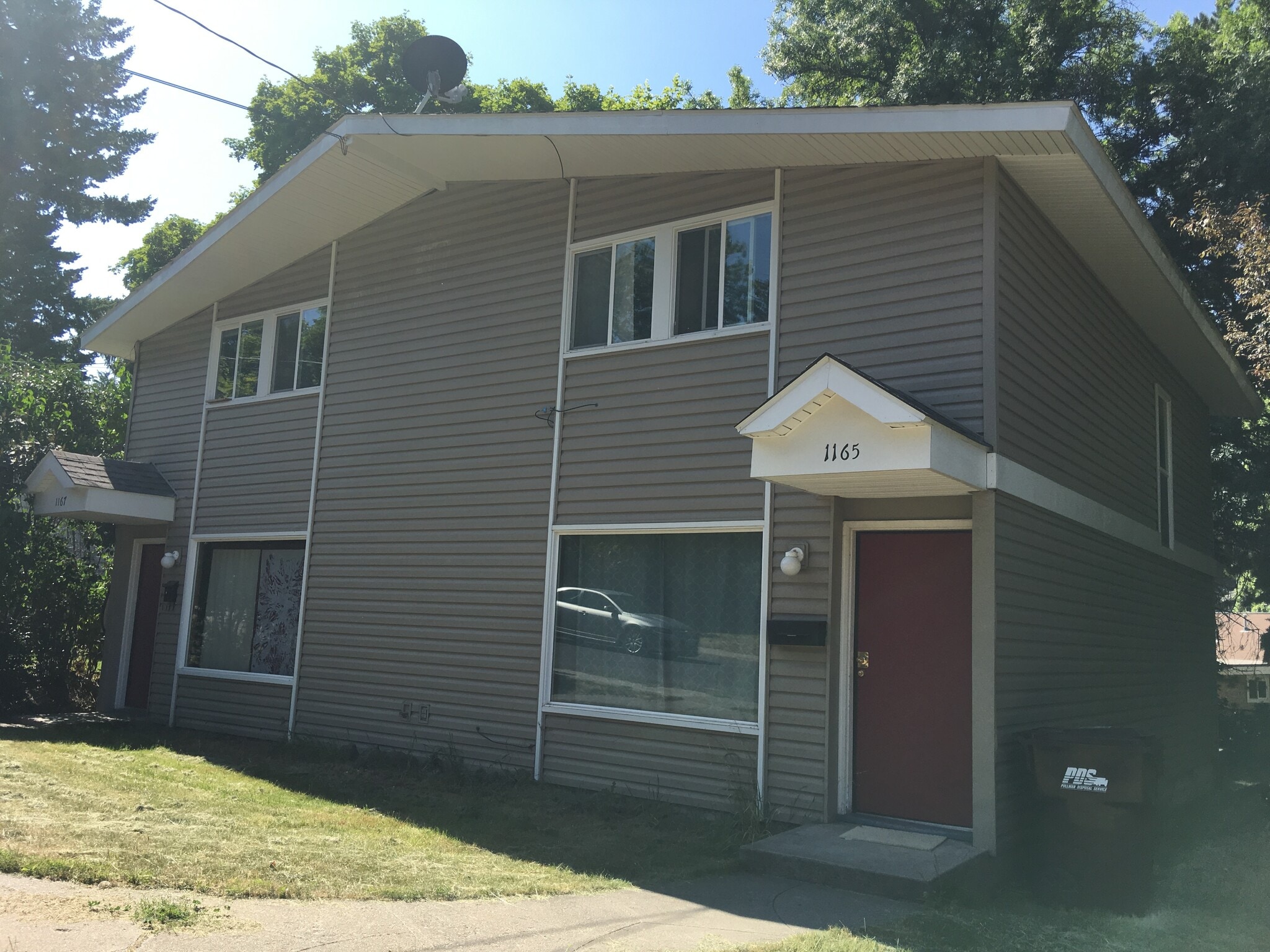 Building Photo - 1165 NE Harvey Rd