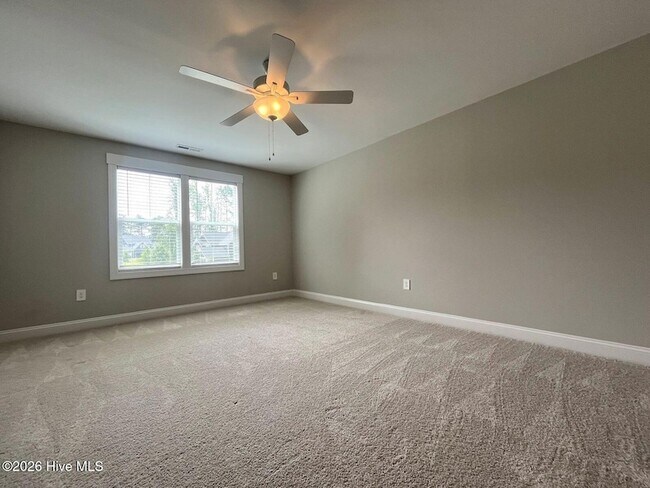 Building Photo - 404 Endicott Ct