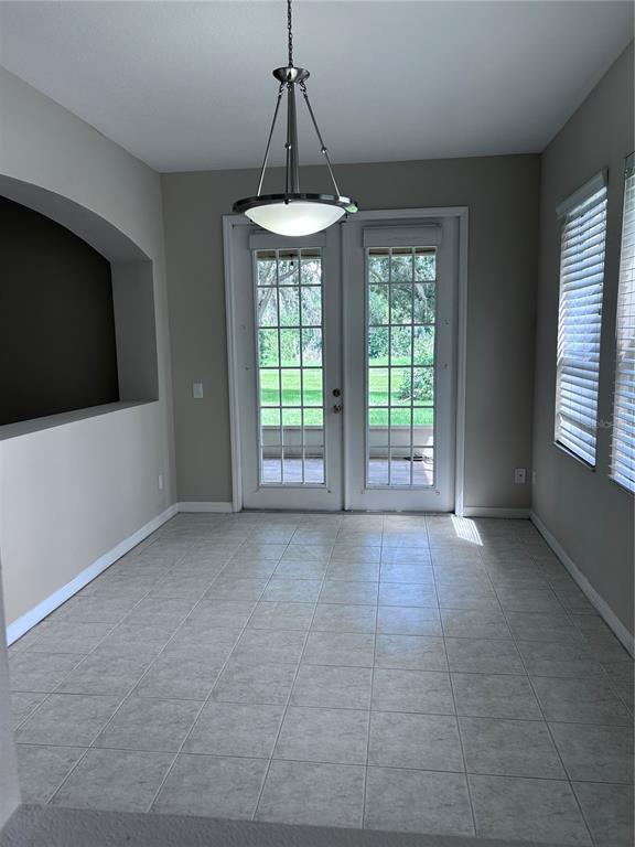 Building Photo - 1531 McCrea Dr