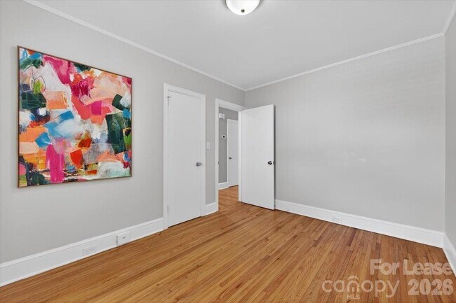 Building Photo - 3920 Haven Dr