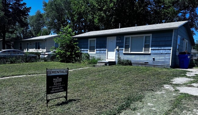 Primary Photo - Perfectly Charming!