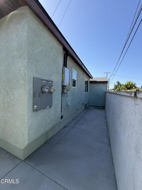 Building Photo - 945 S H St