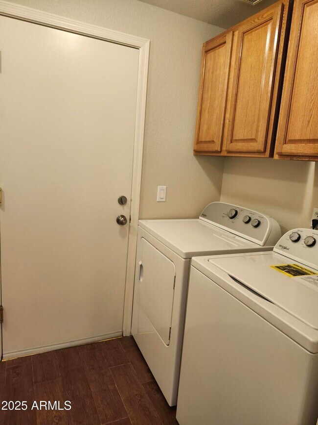 Building Photo - 7453 W Melinda Ln