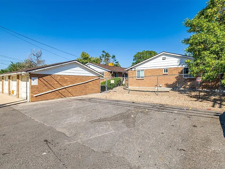 Building Photo - 1601 Nome St