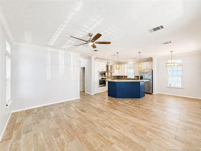 Building Photo - 35 NE Nautical Dr