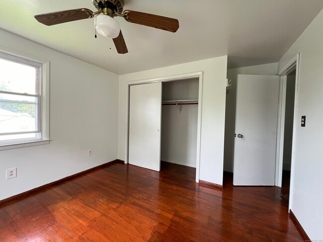 Building Photo - 505 Church St