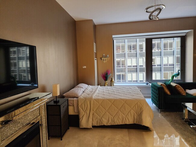 Building Photo - 75 Wall St