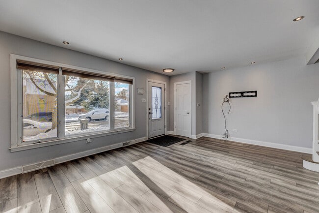 Building Photo - 5236 W 54th St