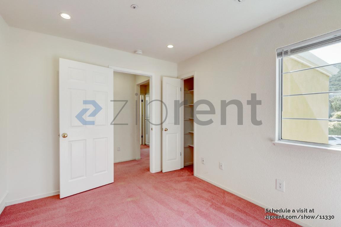 Building Photo - 620 Alexis Cir