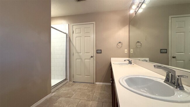 Building Photo - 4835 Windy Bluff Ct