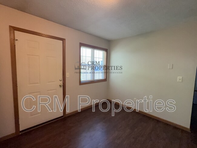 Building Photo - 1328 S Waugh St