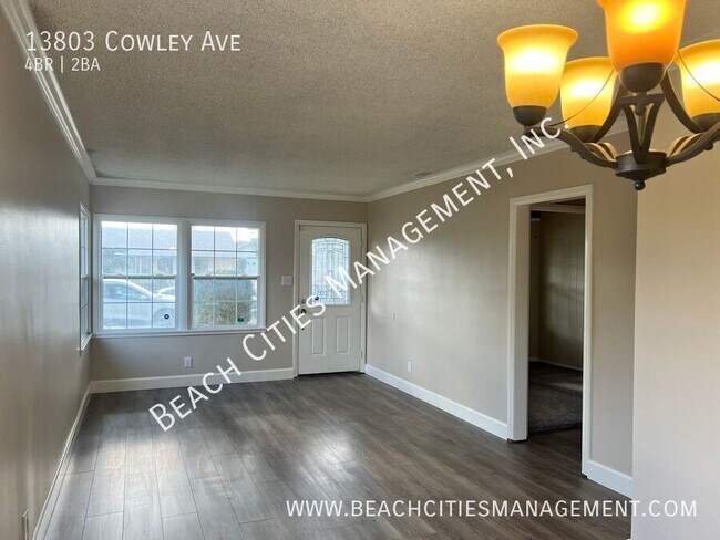 Building Photo - 13803 Cowley Ave