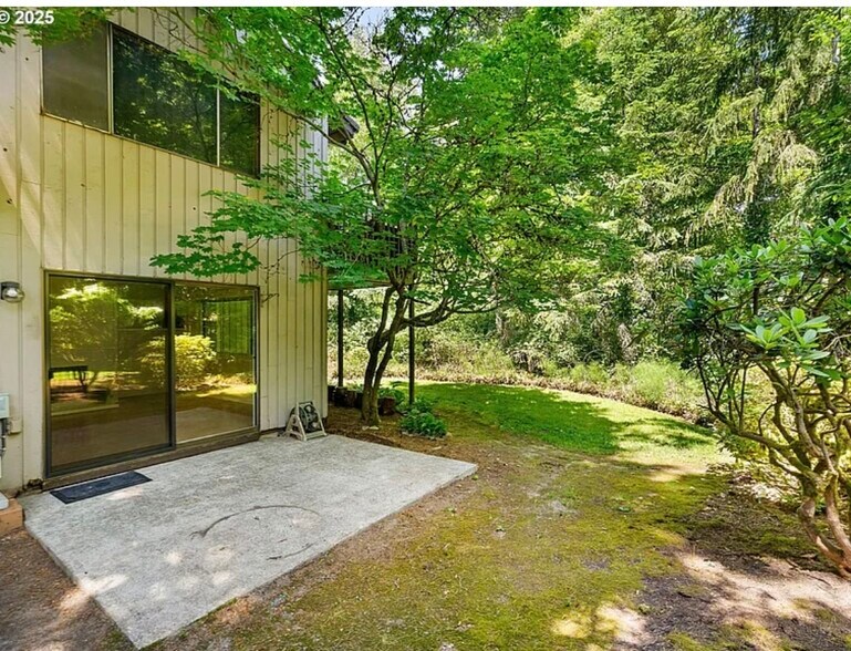 Building Photo - 7116 SW Murray Blvd