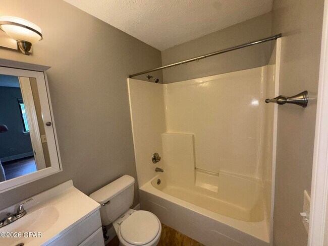 Building Photo - 116 Christie Ln