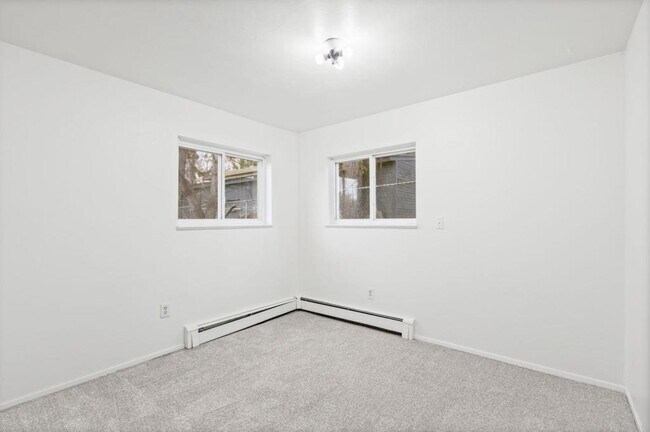 Building Photo - 1112 Gard Pl