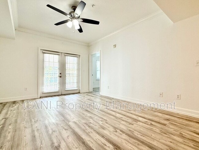 Building Photo - 202 E South St