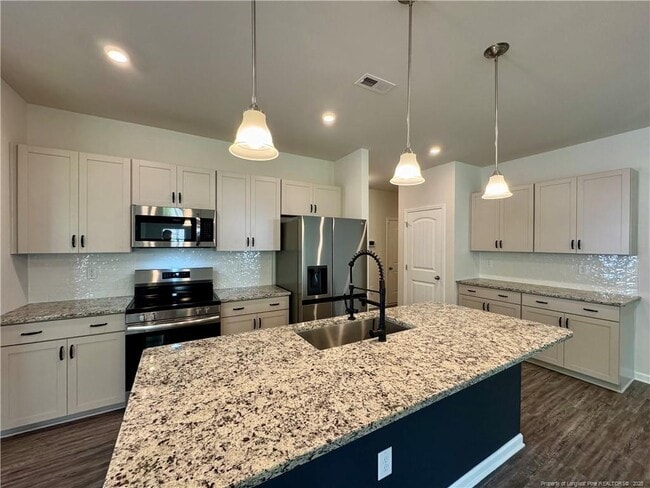 Building Photo - 107 Altair Ln