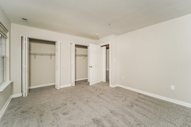 Building Photo - 7 Holly Leaf Ct