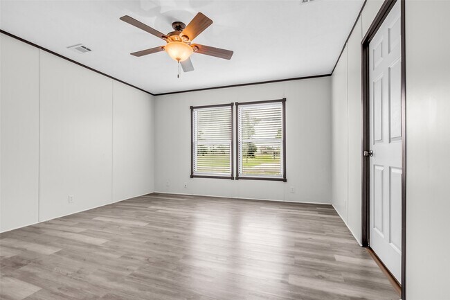 Building Photo - 15158 Schank Rd