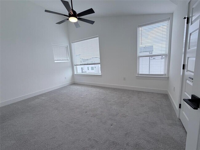 Building Photo - 1417 Kramer Ln