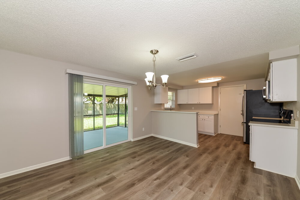 Building Photo - 904 Briarcliff Dr