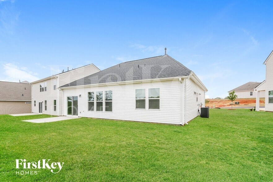 Building Photo - 426 Stonefence Dr