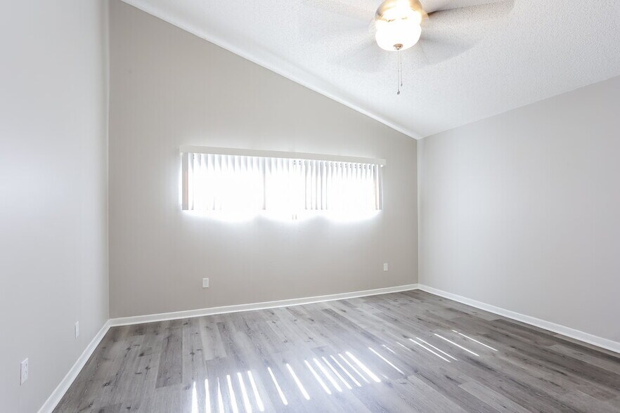 Building Photo - 154 Chelsea Ct