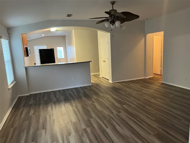 Building Photo - 1907 Cold River Dr