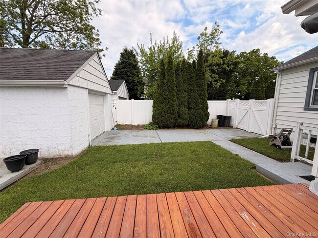 Building Photo - 7 Foran Pl