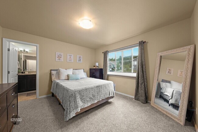 Building Photo - 12203 Vista Ridge Loop