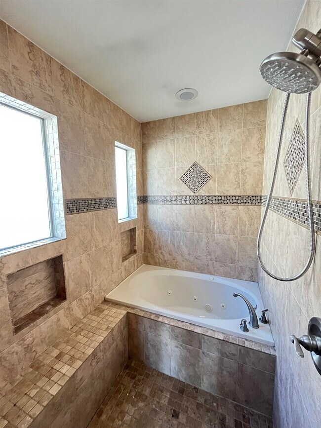 Building Photo - 3909 Ivana Ct