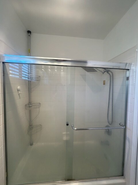 Building Photo - 250 Linden Ave