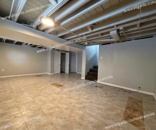 Building Photo - 2 Spacious Bedrooms • 1 Modern Bathroom + Rec Room home in Hammond, IN (Hessville Area)