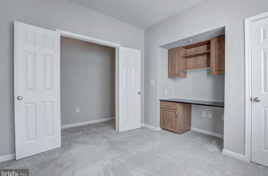 Building Photo - 12120 Garden Ridge Ln