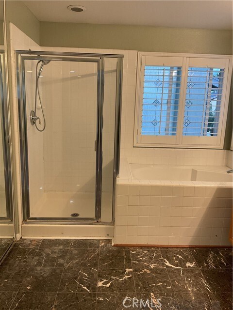 Building Photo - 17636 Cypress Cir