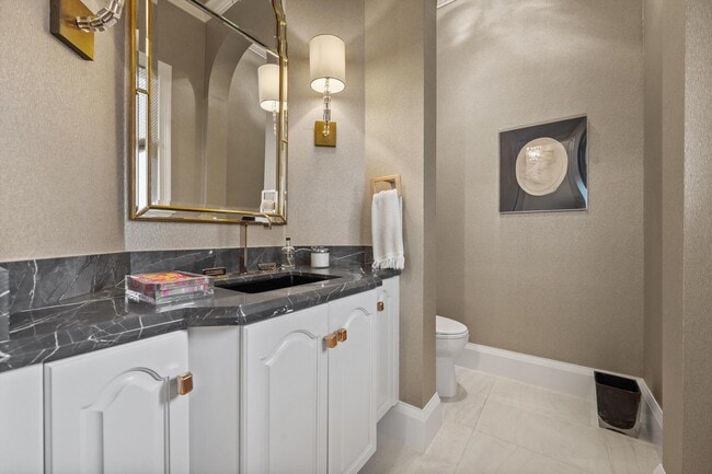 Building Photo - 7474 NE Bay Cove Ct