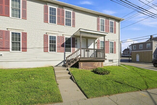 Building Photo - 2 bedroom 1 bathroom