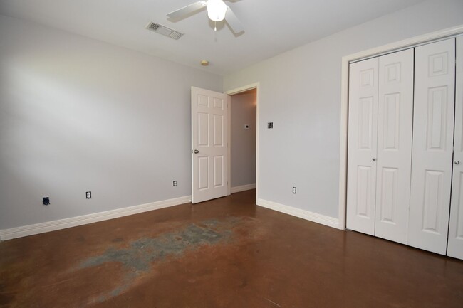 Building Photo - 3 Bedroom 2 Bath Home in Ruston