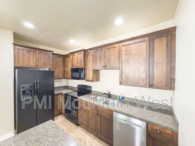 Building Photo - 2119 Orchard Pines Loop E