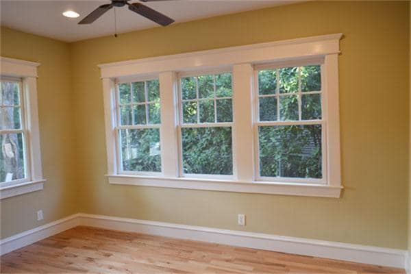 Building Photo - 104 S Rosemont Ave