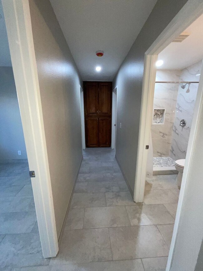 Building Photo - Cottonwood Estate 4 Bedroom Ranch Home