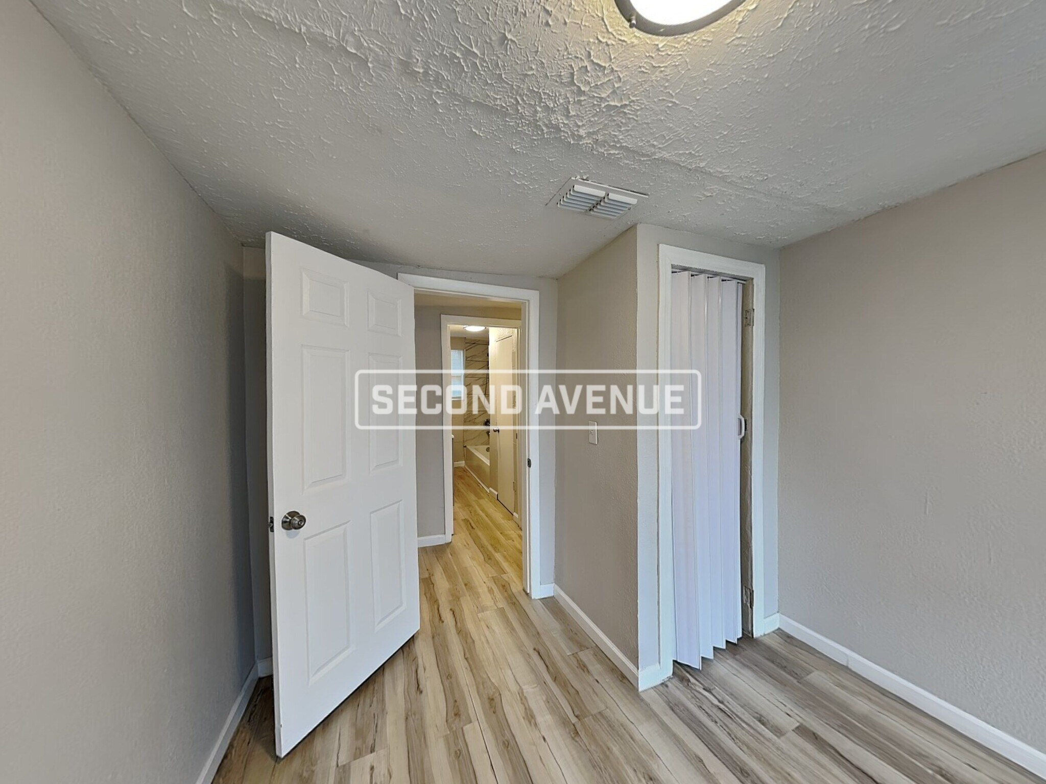 Building Photo - 1656 W 30th St